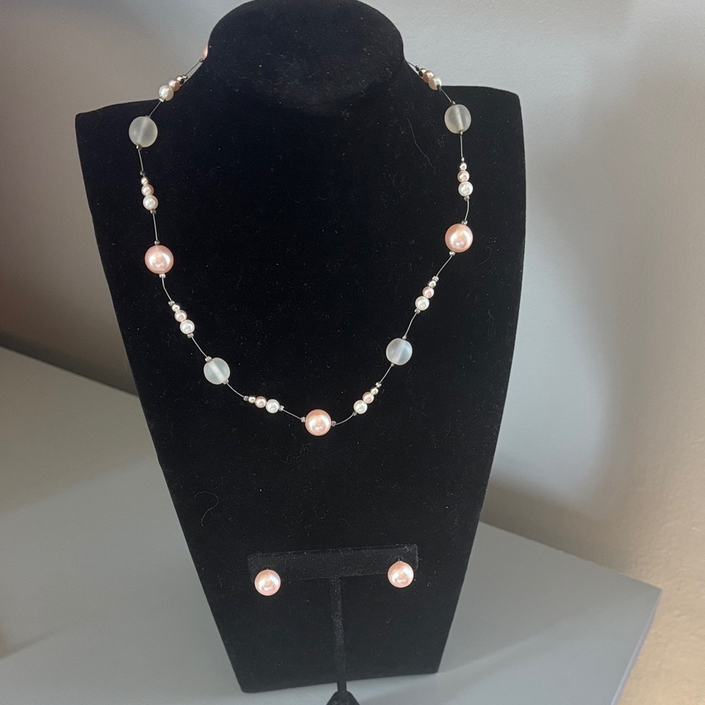 Elegant Pink Pearl beaded Necklace Set